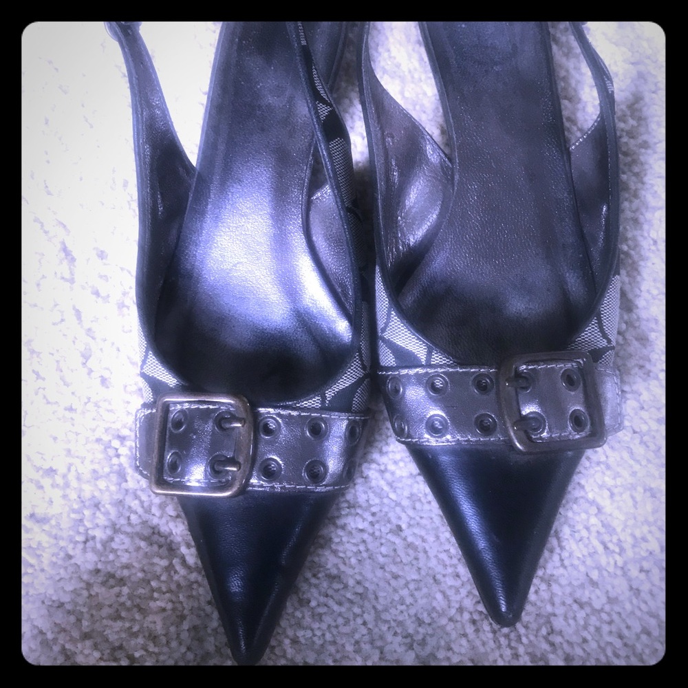 Authentic Coach kitten heel